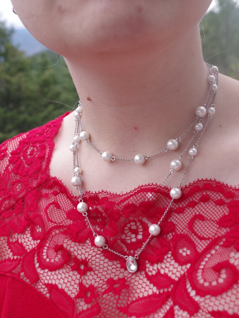 Ladies R&W Faux Pearl Necklace